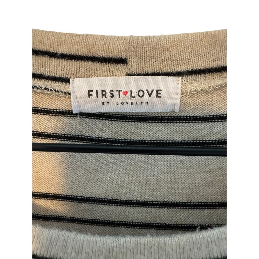 First Love Oversized Sweater Balloon Sleeve Curved Hem Cozy Slouchy Small - Picture 6 of 9